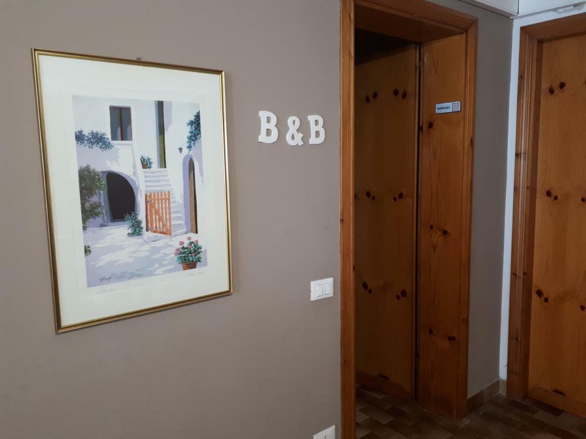 טורי די קווארטזולו B&B La Mansardina מראה חיצוני תמונה