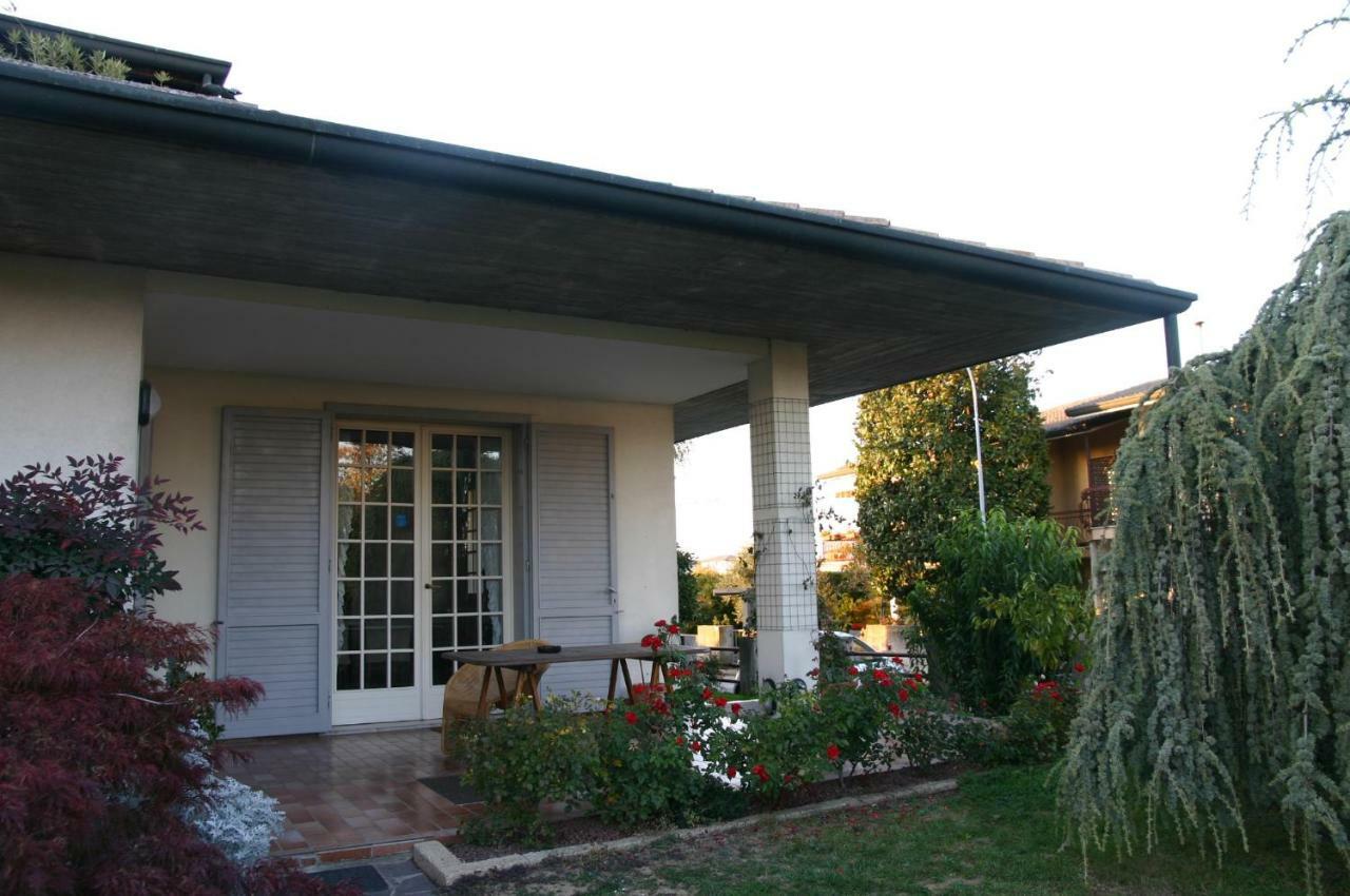 טורי די קווארטזולו B&B La Mansardina מראה חיצוני תמונה
